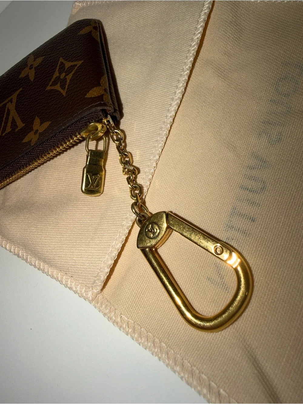 Louis Vuitton classic louis